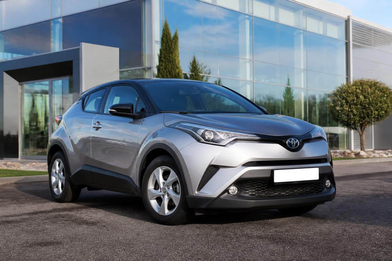 découvrez notre sélection fiable de toyota c-hr d’occasion avec des offres garanties pour un achat en toute confiance.